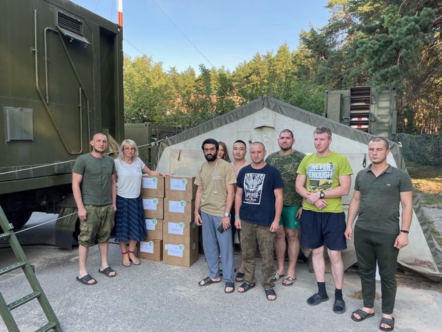 В госпиталь в Луганске доставили очередную партию гуманитарной помощи